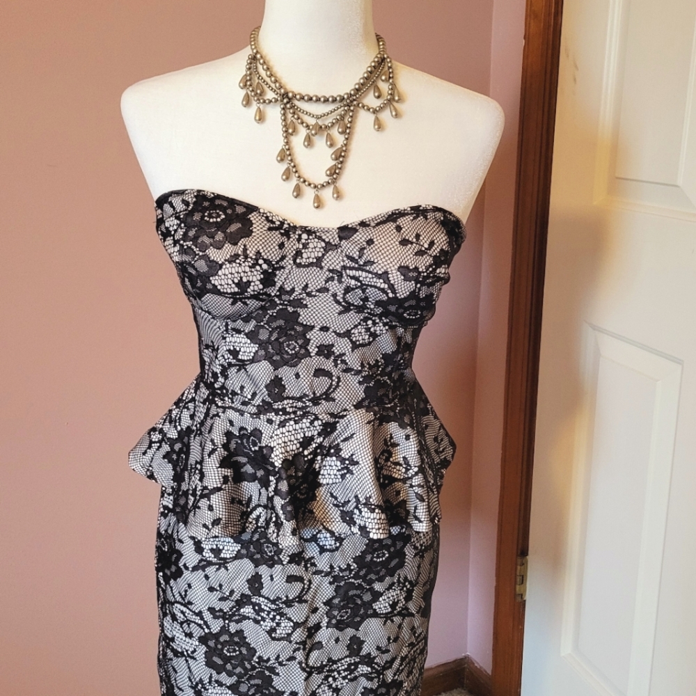 Strapless lace dress